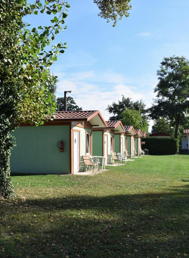Marina Tynec N. L. - Kemp Týnec nad Labem Kültér fotó