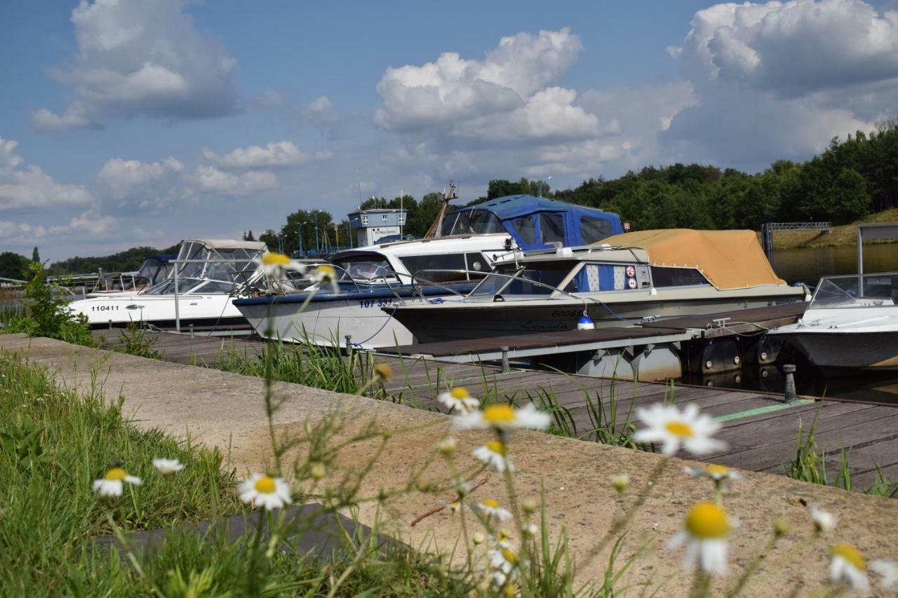 Marina Tynec N. L. - Kemp Týnec nad Labem Kültér fotó